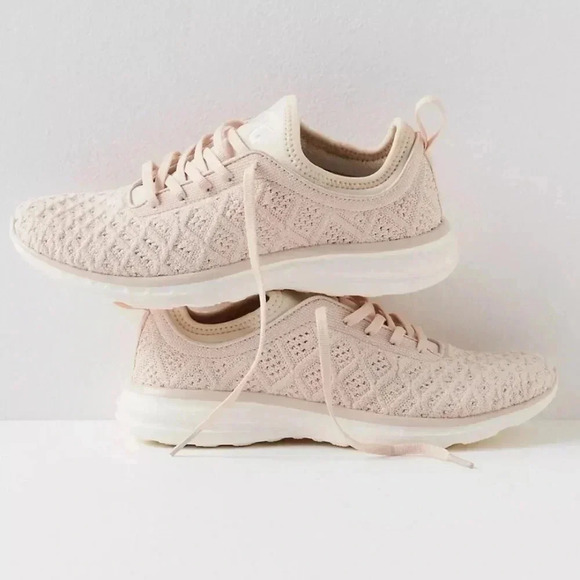 APL Shoes - APL Techloom Phantom Trainer